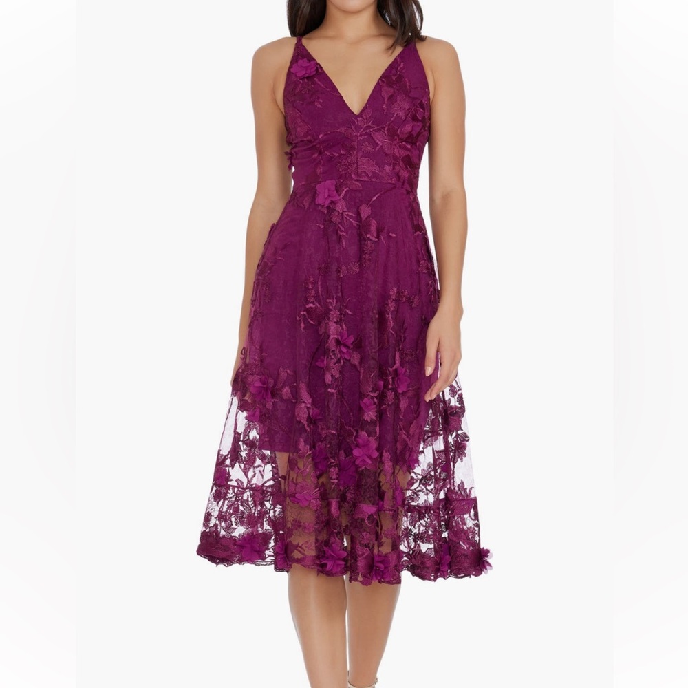 Dress the Population Audrey Embroidered Fit & Flare Dress Size M
